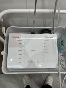 Apparecchio Piezosurgery per la chirurgia ossea piezoelettrica